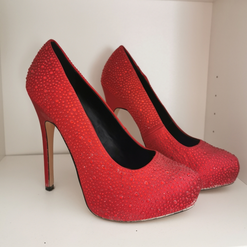 Red Sparkly Heels, Size 7